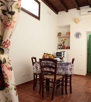 La Paranza Residence - Case Vacanze Trapani Bagian luar foto